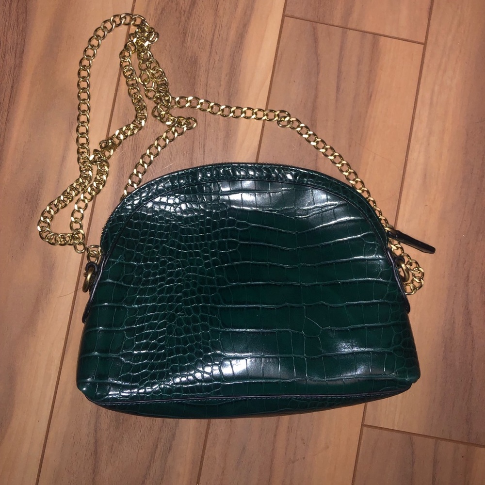 Cross body purse
